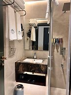 Sur Royals Hotel's