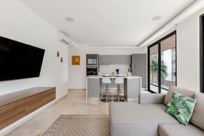 The Shore By Stella