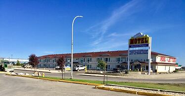 Western Budget Plus Grande Prairie 1