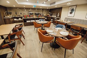 La Quinta by Wyndham Batumi