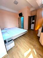 Easy Apartments