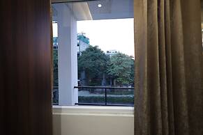 The Altruist Gurugram Hotel