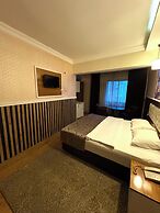 Lucid Otel
