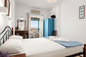 Afroditi Studios & Villas