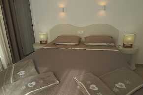 Afroditi Studios & Villas