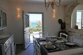 Afroditi Studios & Villas