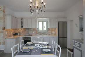 Afroditi Studios & Villas