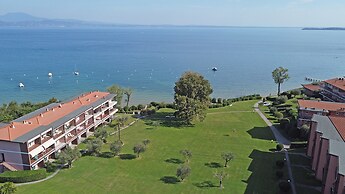 Specchio sul Lago