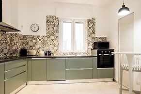 Domus Solis in Rome With 2 Bedrooms and 2 Bathrooms