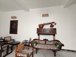 Bel Abri Colonial Living