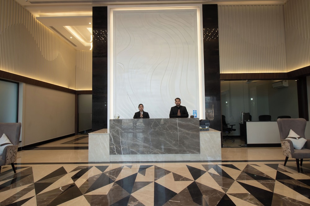 THE MADELINNE HOTEL