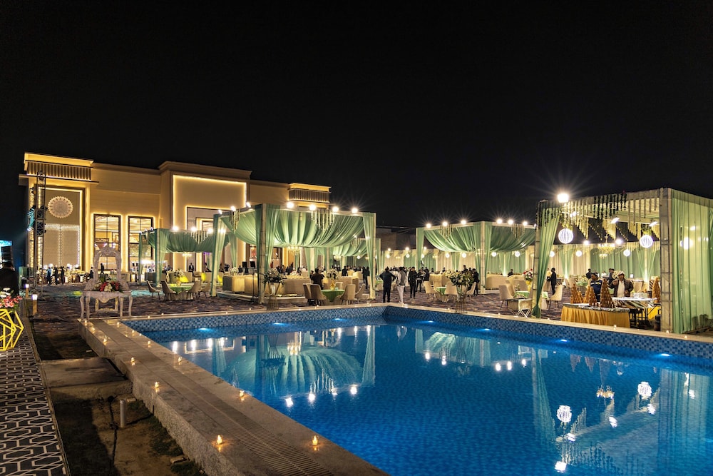THE MADELINNE HOTEL