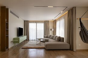 Rivera  Silver Palm