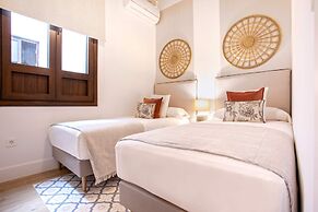 Genteel Home Santas Patronas
