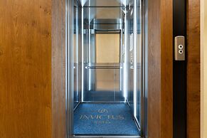 Hotel Invictus