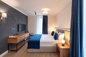 Hotel Invictus