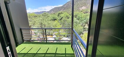 HUACO LODGE