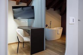 RossoVino Milano Boutique
