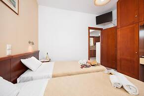 Kosmas Apartments