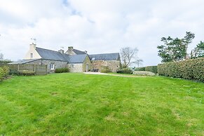 Pretty Rural Gite Near the Golf Course