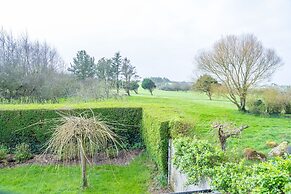 Pretty Rural Gite Near the Golf Course