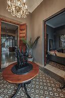 Casa Exclusiva Los Amigos, 4BDR by Cercana