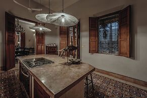 Casa Exclusiva Los Amigos, 4BDR by Cercana