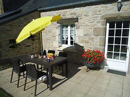 Pretty Rural Gite Near the Golf Course