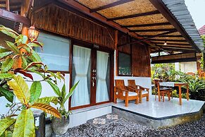 Villa Pastiny Santy Sidemen