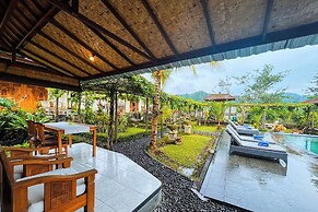Villa Pastiny Santy Sidemen
