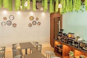 Hotel Dakshin Grandeur