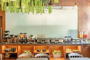 Hotel Dakshin Grandeur