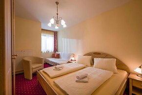 Apartment in Brixen im Thale With Parking