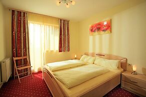 Apartment in Brixen im Thale With Parking