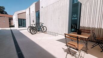 Bed and Bike Hostel