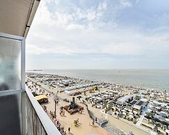Modern 2-bedroom Flat With sea Views