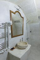 Memory Cave House