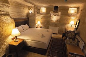 Memory Cave House