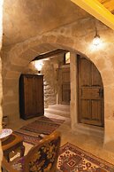 Memory Cave House
