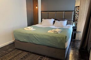 Garden Lounge Hotel