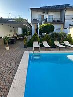 Garden Lounge Hotel
