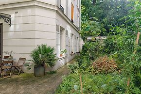 Paris Blomet design residence