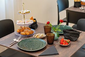 Hera rooms and suites