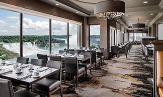 The Brock Niagara Falls Fallsview, Tapestry by Hilton
