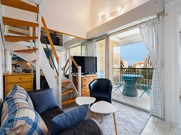 Stylish Seaside Stay in Agde