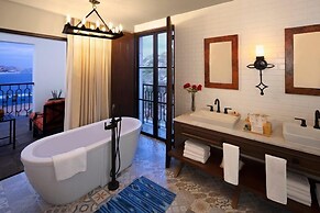 4BD Oceanfront Unit Vista Encantada Cabo