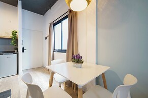 MOT Chic Haus