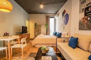 MOT Chic Haus
