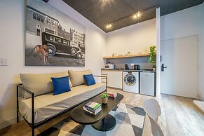 MOT Chic Haus