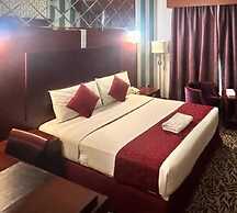 MRA GRAND HOTEL